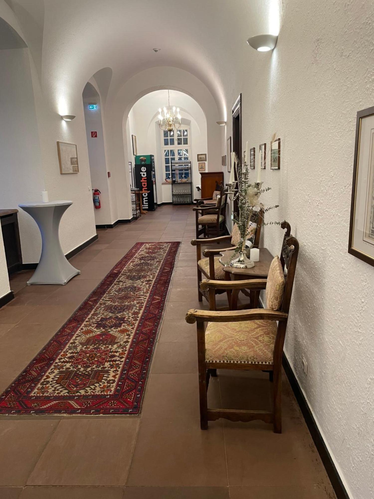Hotel Schloss Hoehnscheid Bad Arolsen Extérieur photo