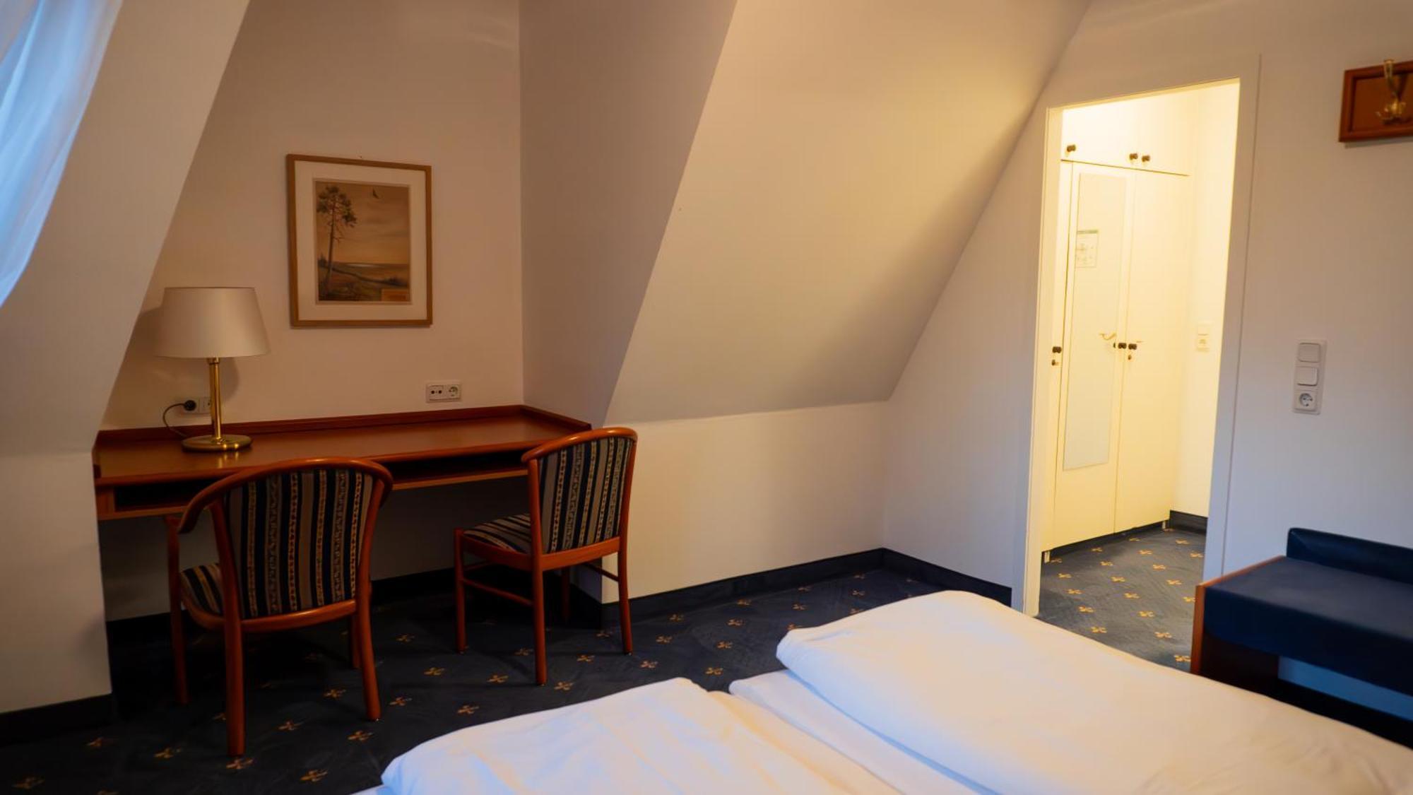 Hotel Schloss Hoehnscheid Bad Arolsen Extérieur photo