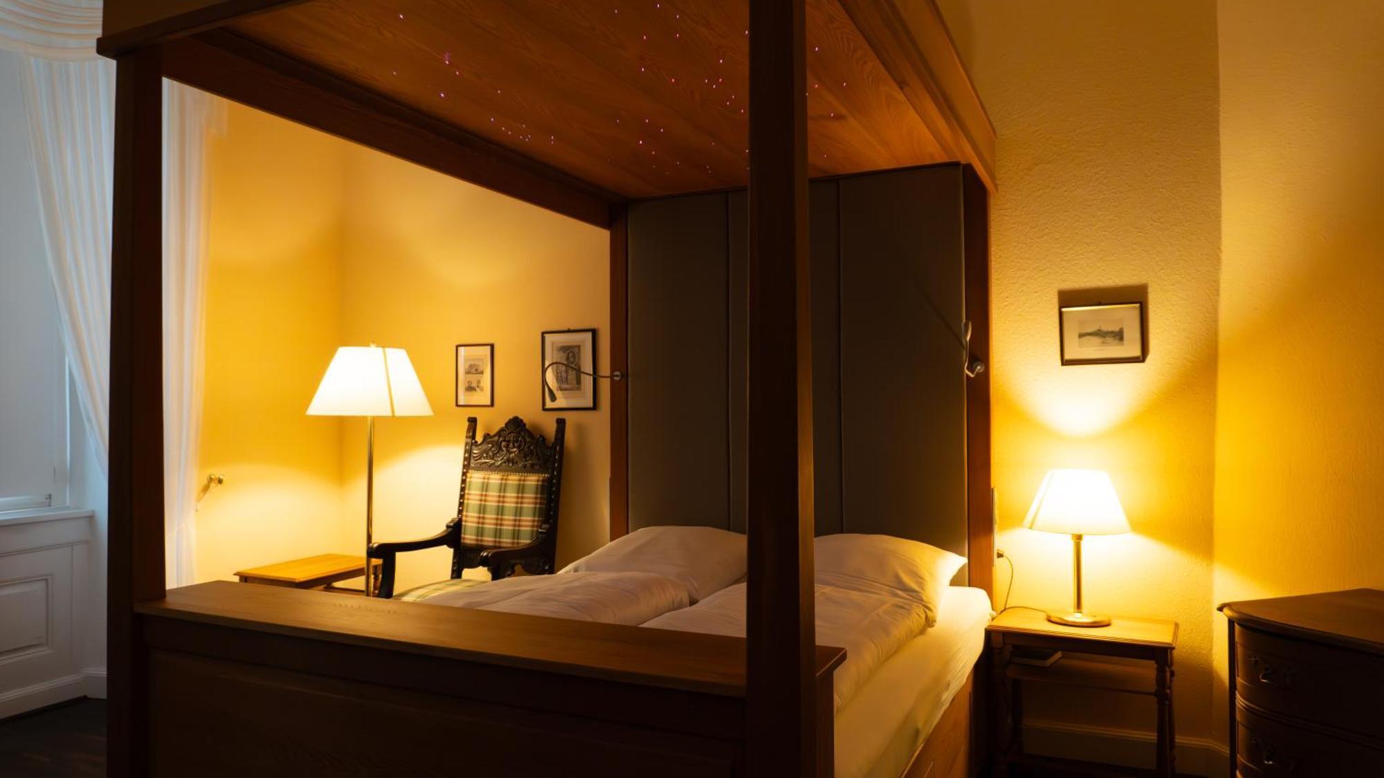 Hotel Schloss Hoehnscheid Bad Arolsen Extérieur photo