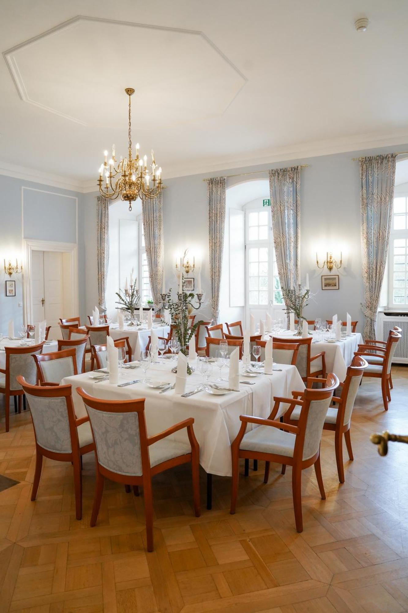 Hotel Schloss Hoehnscheid Bad Arolsen Extérieur photo