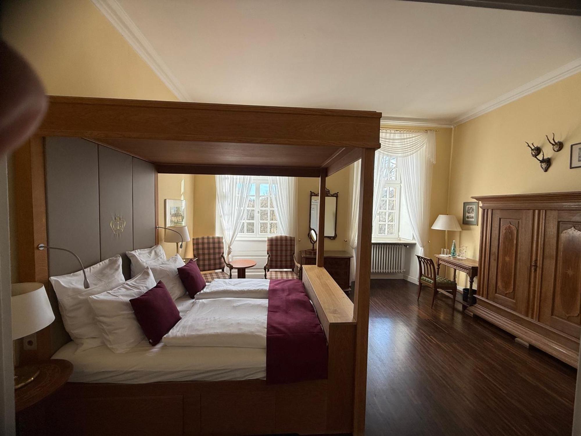 Hotel Schloss Hoehnscheid Bad Arolsen Extérieur photo